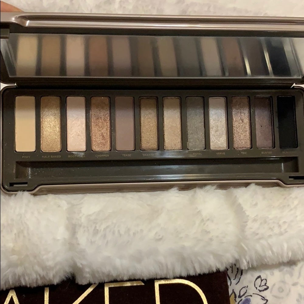 Urban Decay Naked 2 pallet